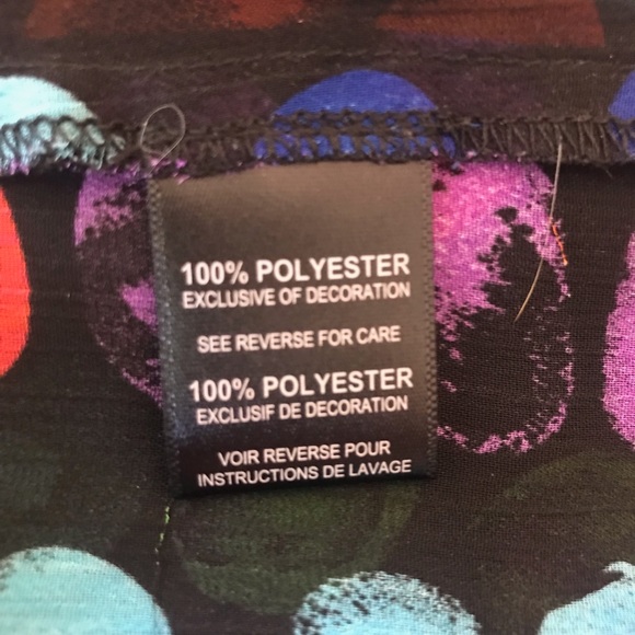 Cute Polka Dot Top - Quarter Length Cuffed Sleeves - Size XS - Picture 2 of 6